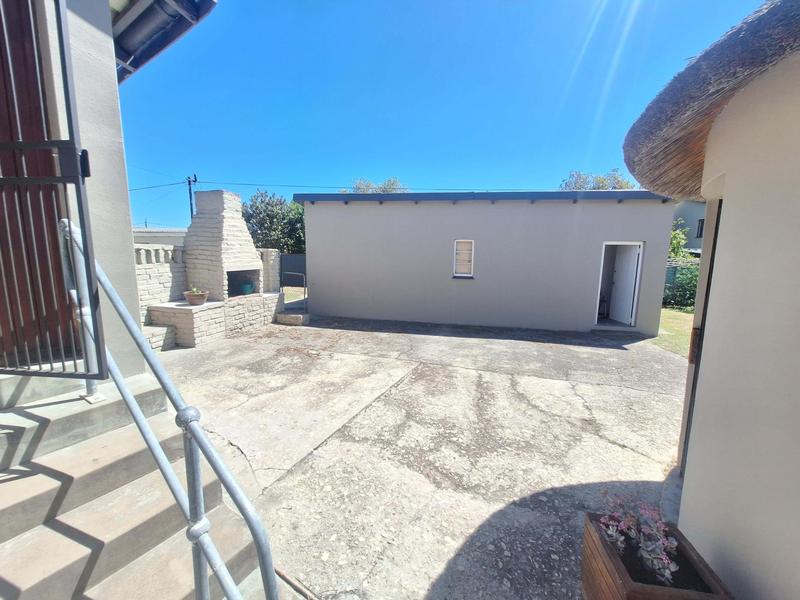 3 Bedroom Property for Sale in Albertinia Western Cape